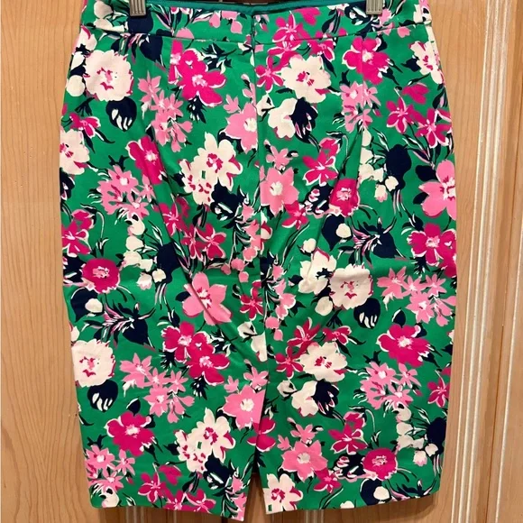 J. Crew Floral Pencil Skirt in Green and Pink - Picture 4 of 6